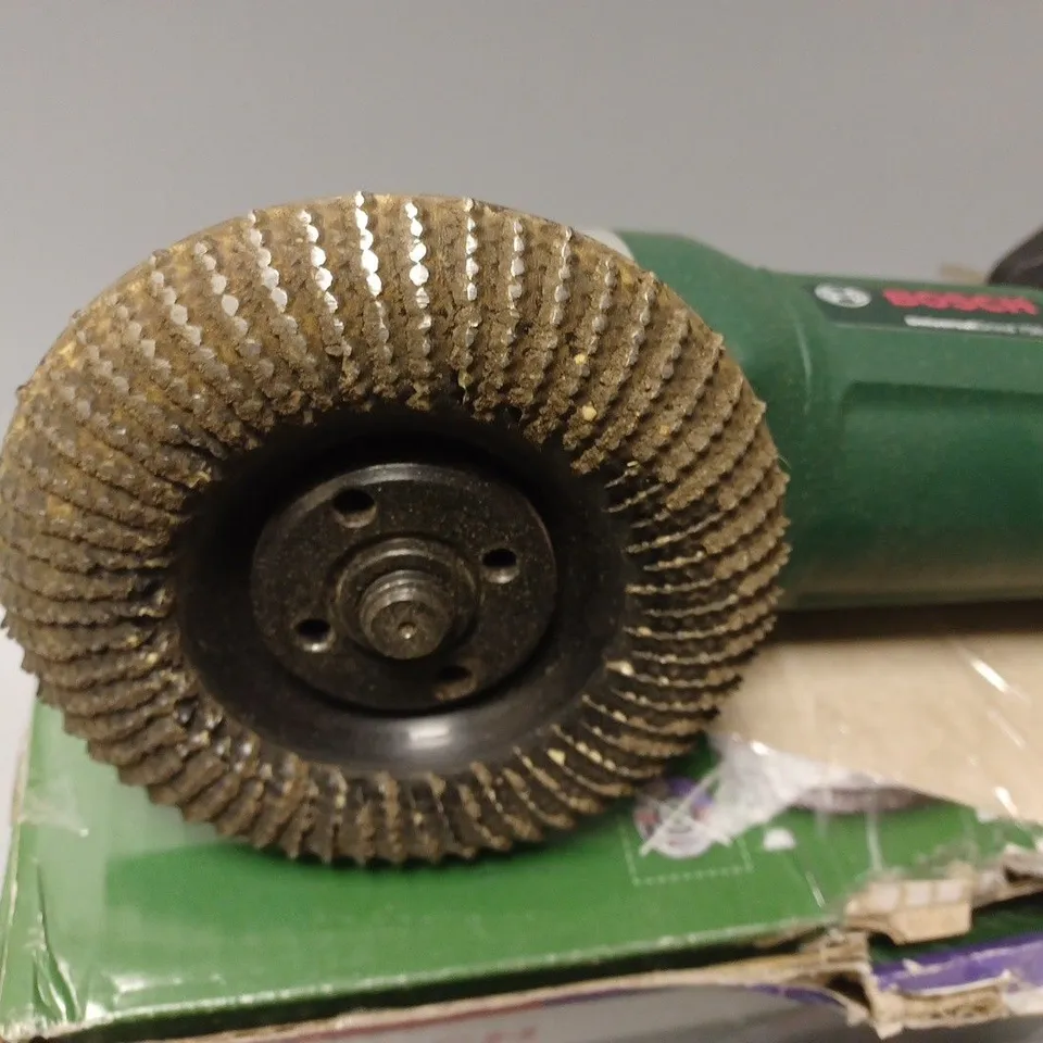 BOSCH UNIVERSAL GRIND 750-115 ANGLE GRINDER