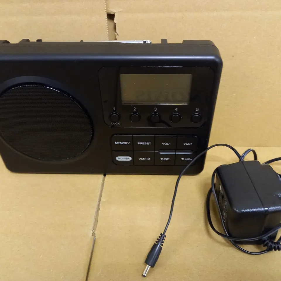 ONN PORTABLE AM/FM RADIO
