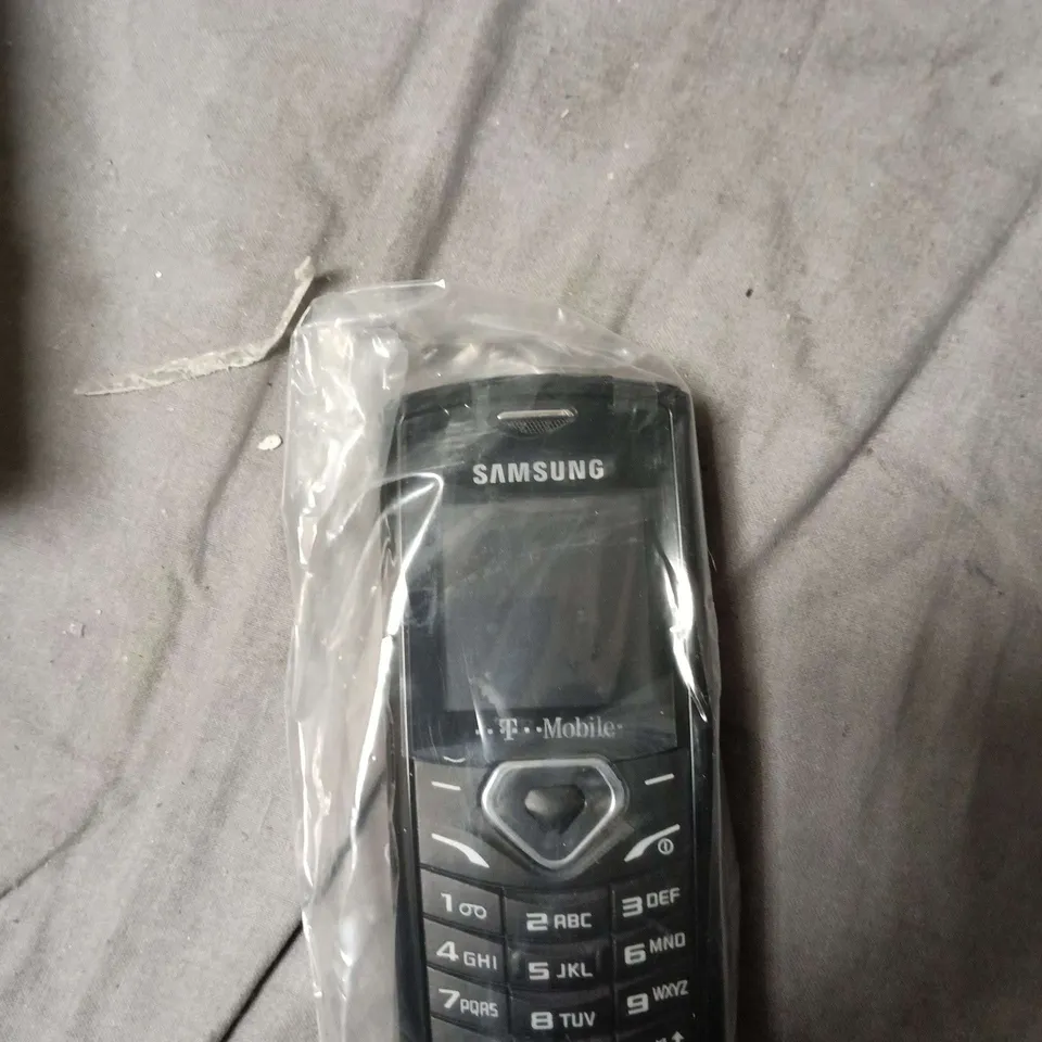 SAMSUNG GT-E1170 MOBILE PHONE – T-MOBILE – BOXED