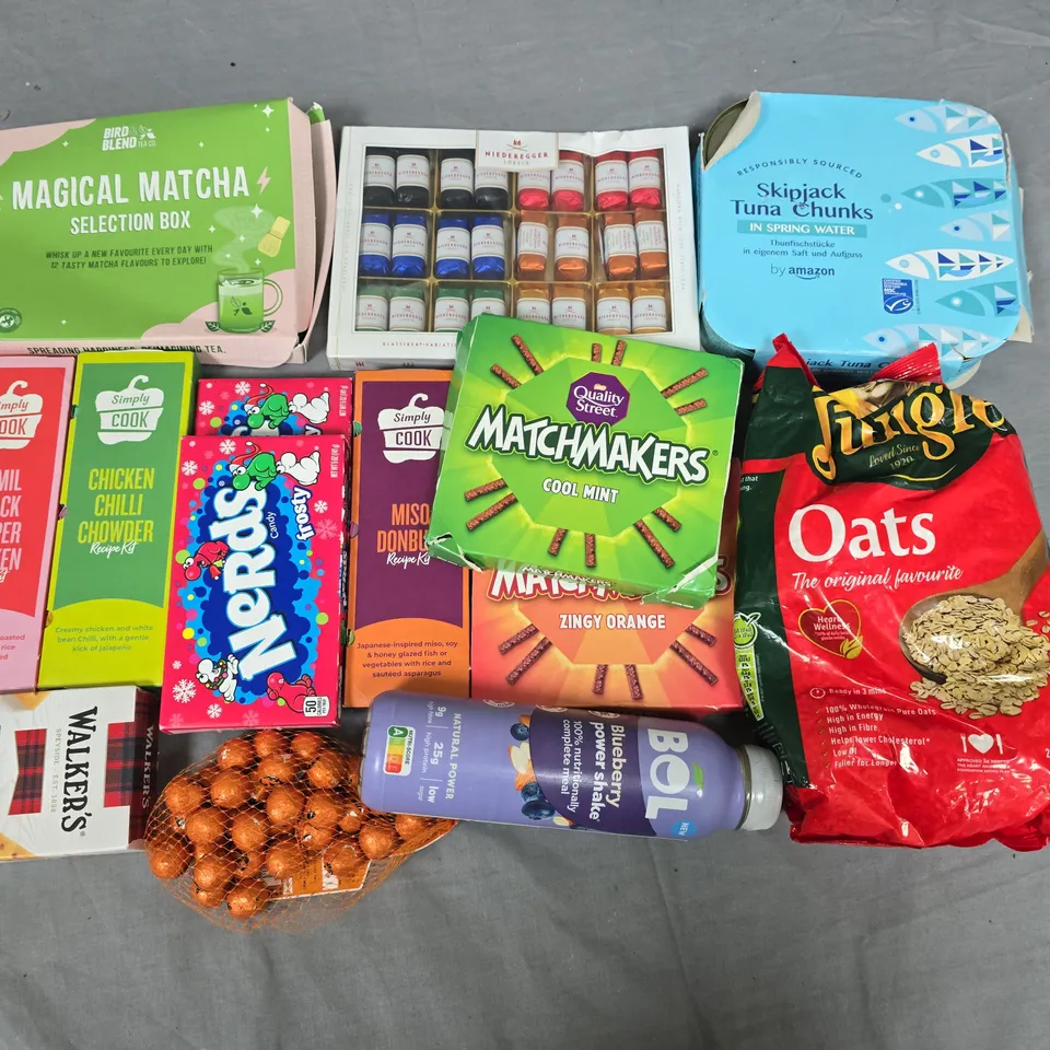 LOT OF APPROXIMATELY 30 ASSORTED FOOD ITEMS TO INCLUDE SIMPLY COOK FLAVOUR KITS, MATCHMAKERS AND NERDS