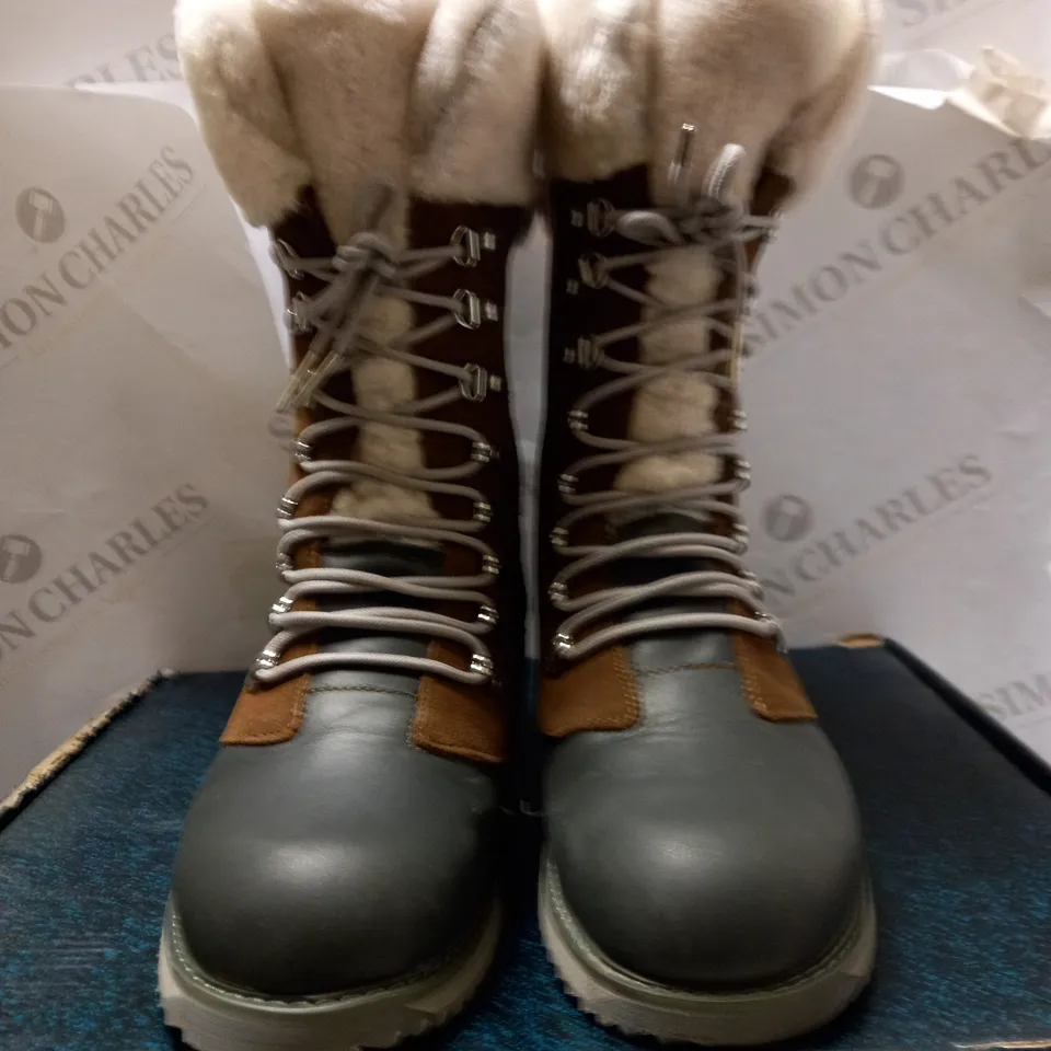 EMU ORICA HI LACE BOOT OAK - UK SIZE 5