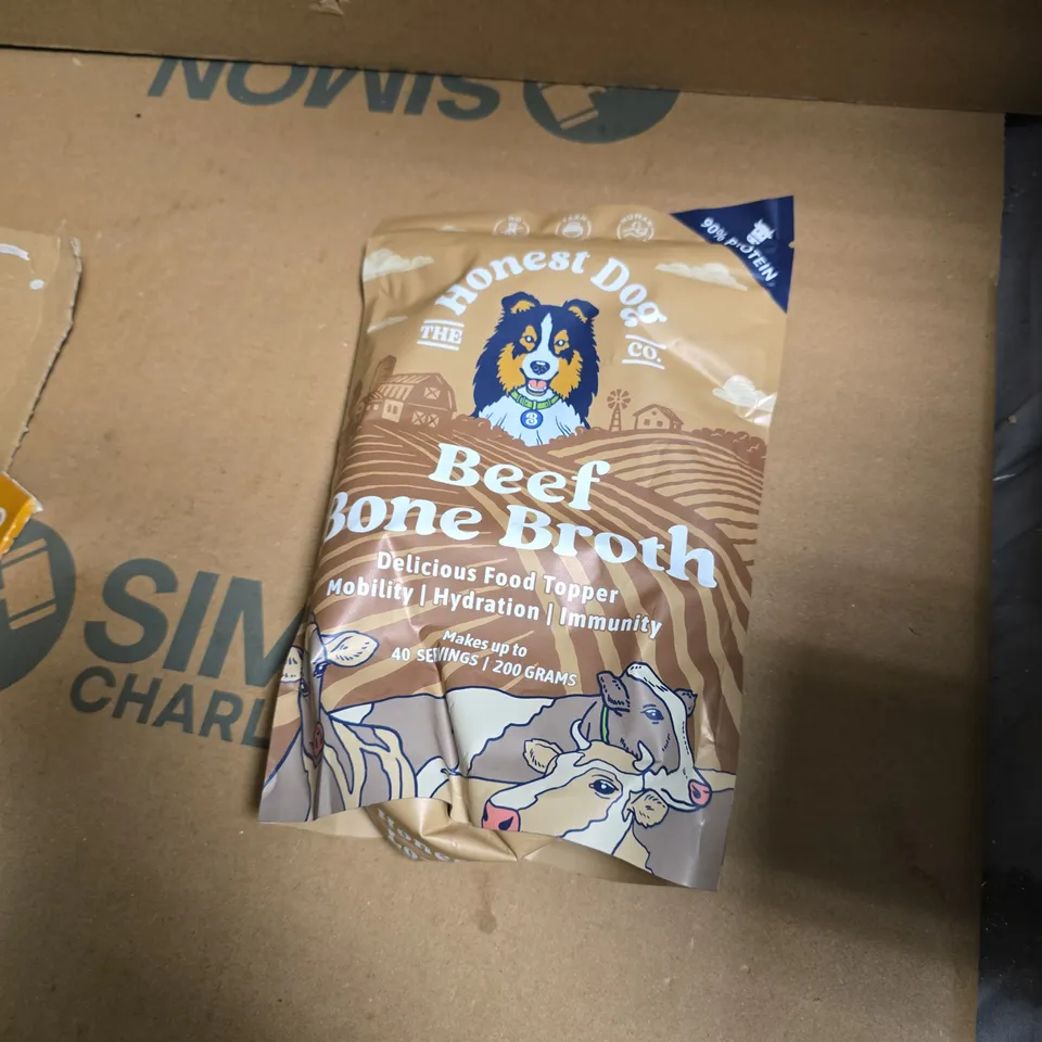 APPROXIMATELY 10 ASSORTED PET ITEMS INCLUDING BEEF BONE BROTH AND BUTCHERS DOG FOOD