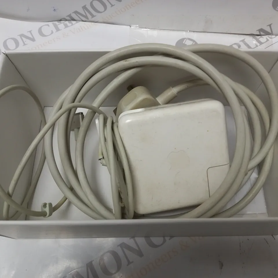BOXED APPLE 60W MAGSAFE POWER ADAPTER