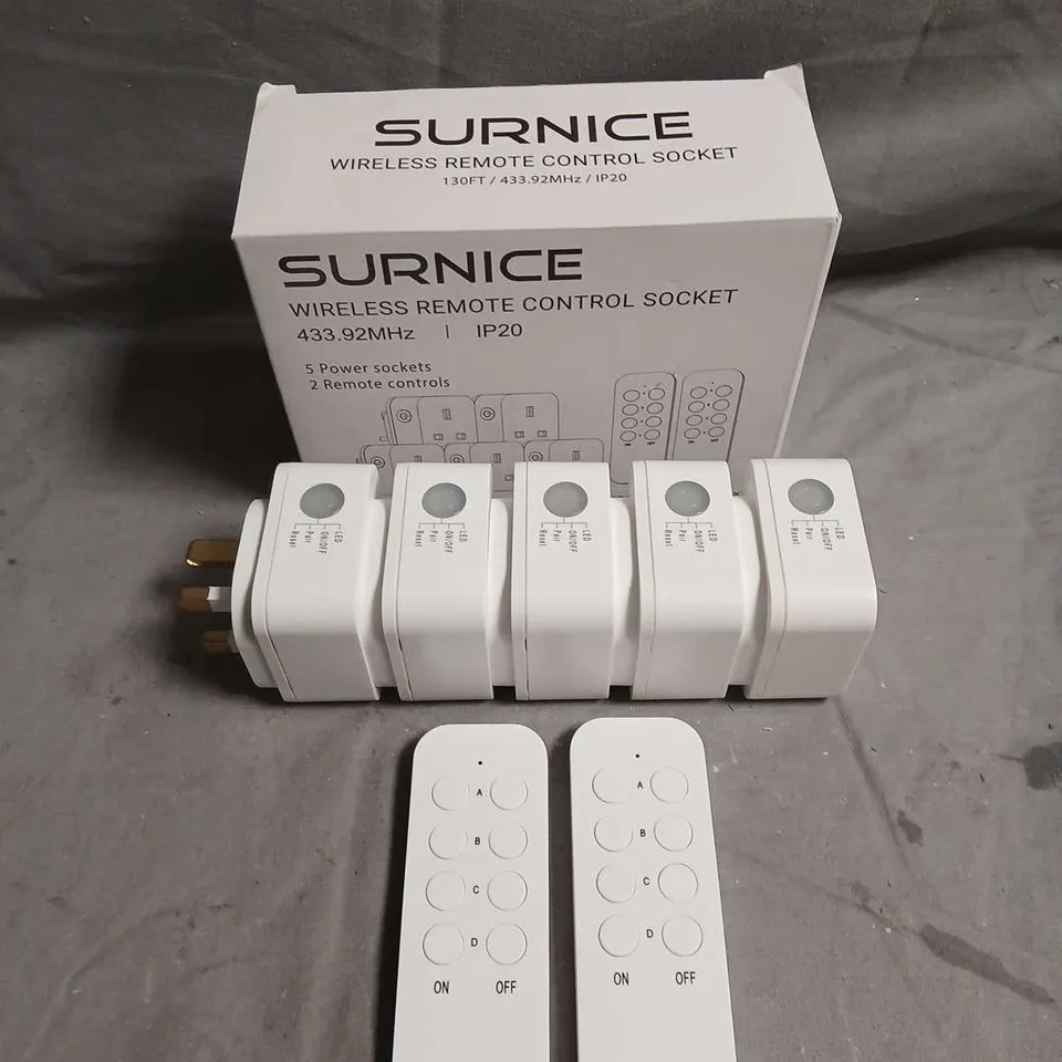BOXED SURNICE WIRELESS REMOTE CONTROL SOCKET SET