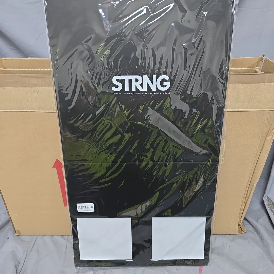 BOX OF APPROXIMATELY 10 STRNG BRANDED FITNESS BOARDS