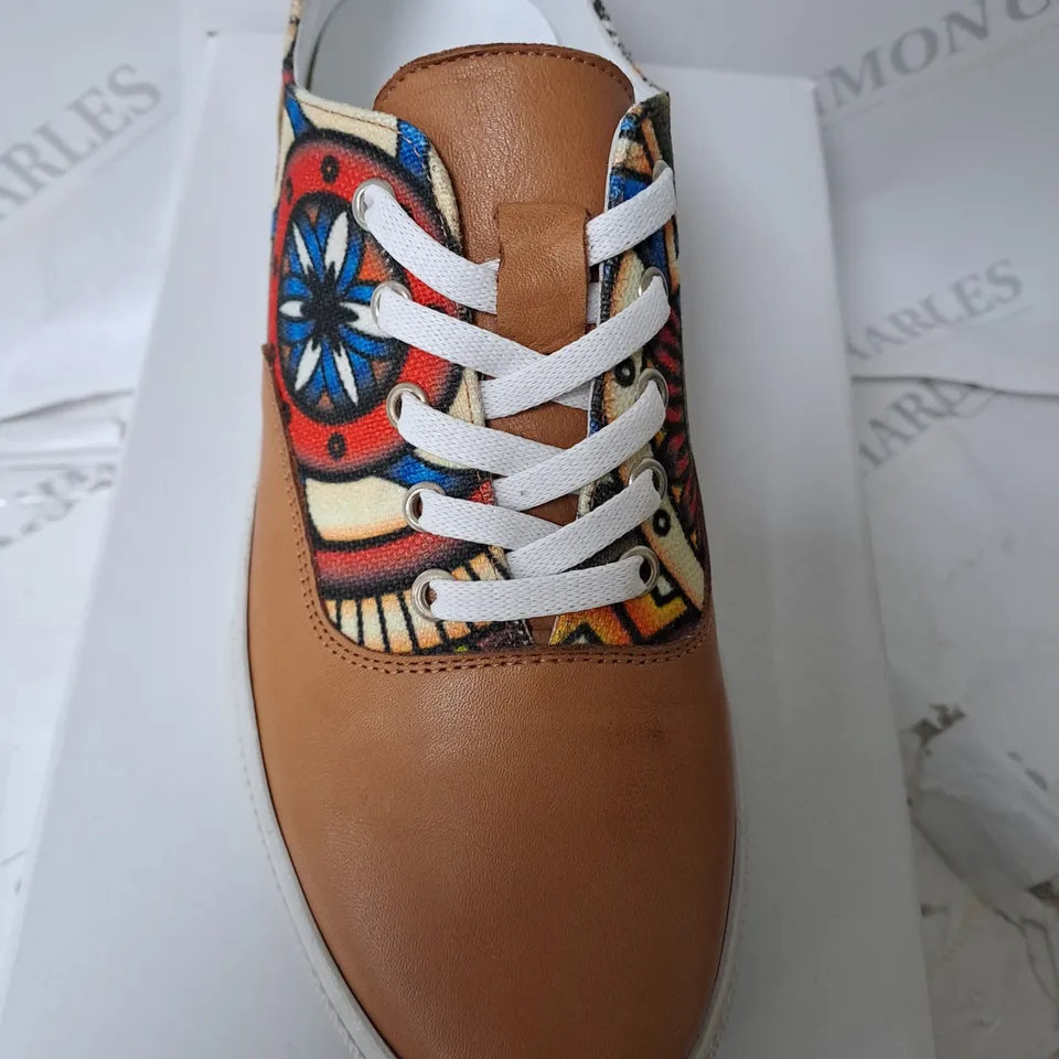 BOXED ADESSO TRAINER'S IN TAN SIZE 7