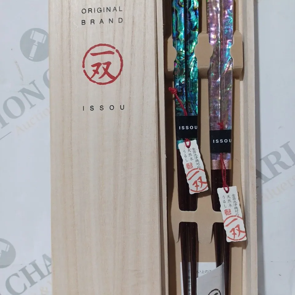 ISSOU ORIGINAL BRAND CHOPSTICKS IN MULTI-COLOUR