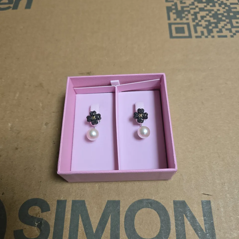 SWAROVSKI PEARL DROP EARRINGS WITH BLACK CRYSTAL FLOWER TOPS – PINK JEWELLERY BOX