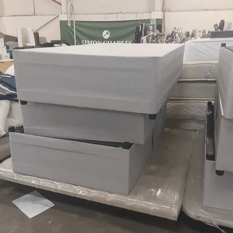PALLET OF ASSORTED FURNITURE INCLUDING: DEVAN BASES, HEADBOARD ECT