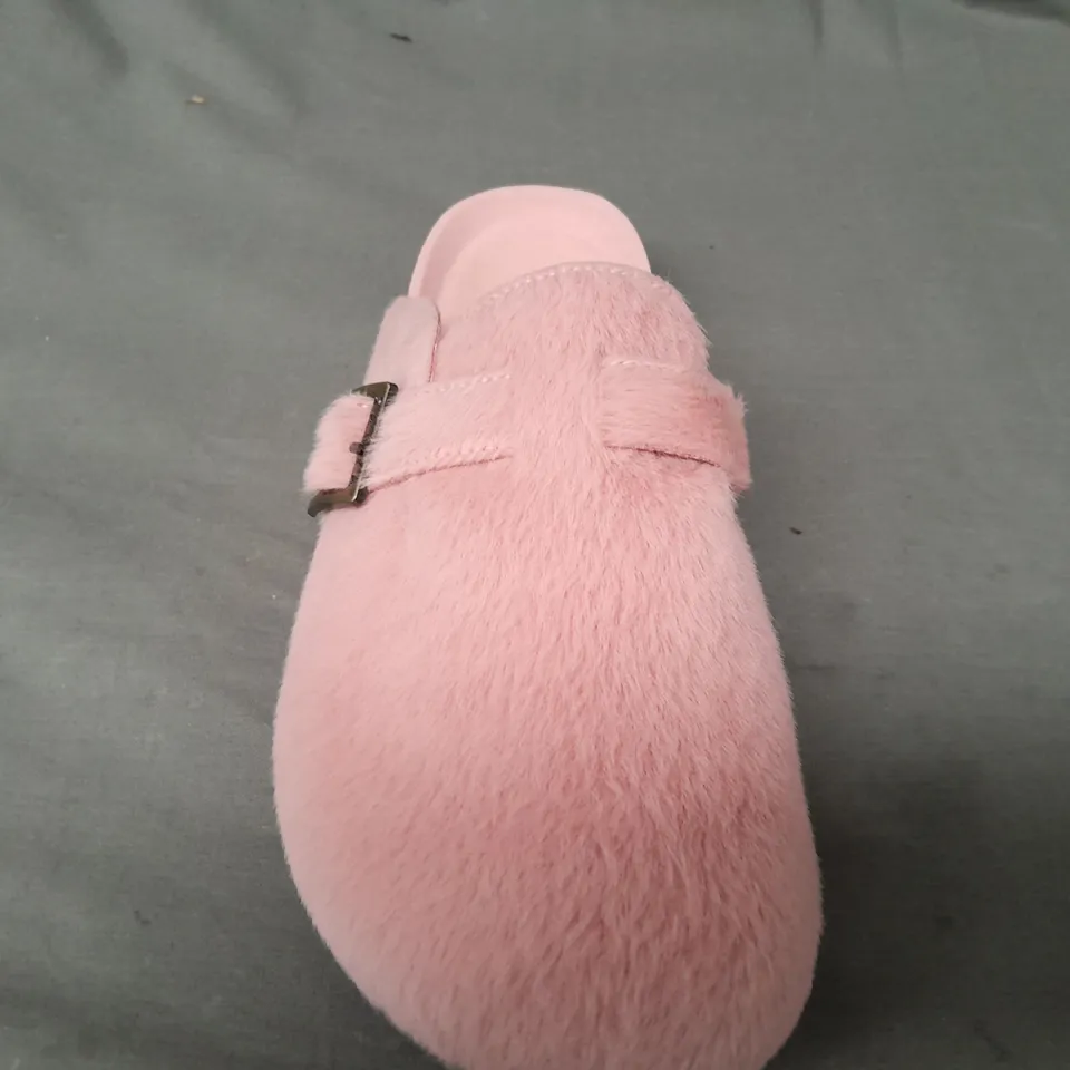 BOXED PAIR OF SANYA CLOGS IN PINK EU SIZE 40