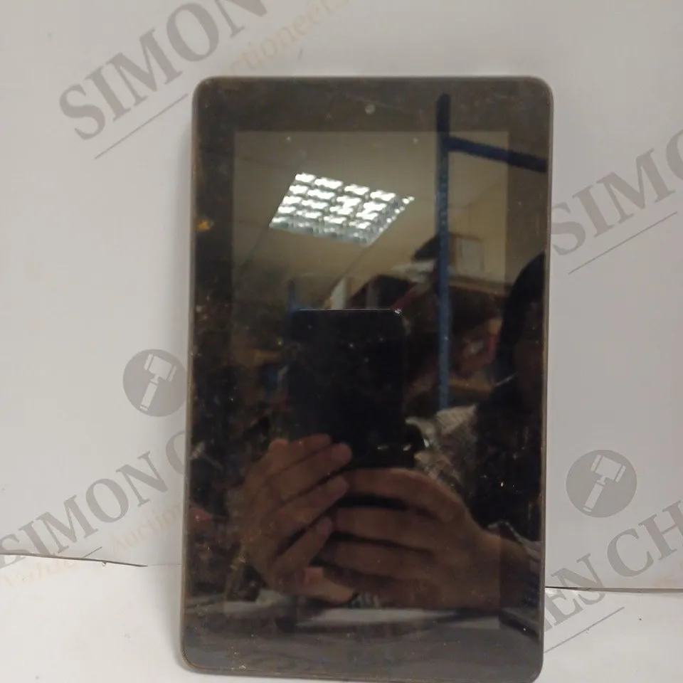 AMAZON FIRE TABLET MODEL: 9V98LN