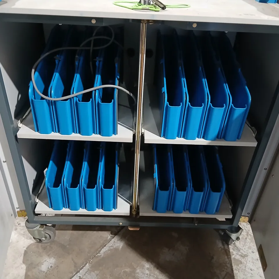 LAPCABBY LAPTOP CHARGING CABINET, 16 BAYS – ON WHEELS