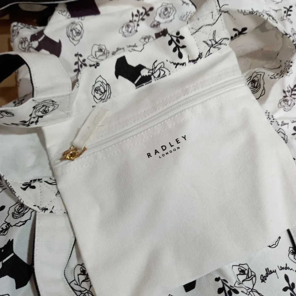 RADLEY CANVAS TOTES WITH INTERNAL ZIP POCKET 