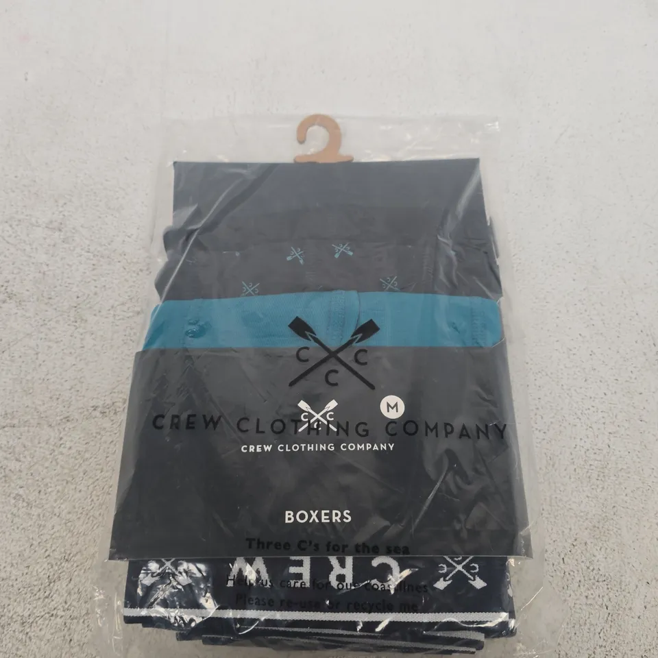 CREW CLOTHING COMPANY MEN'S BOXERS – SIZE M
