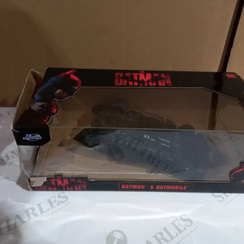 THE BATMAN MOBILE RRP £26.99