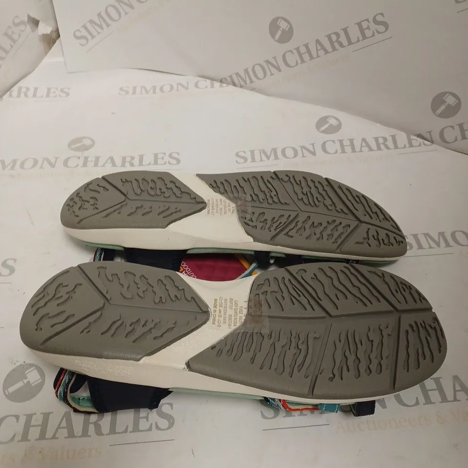 REGATTA LADY SANTA ROMA SANDALS SIZE 6