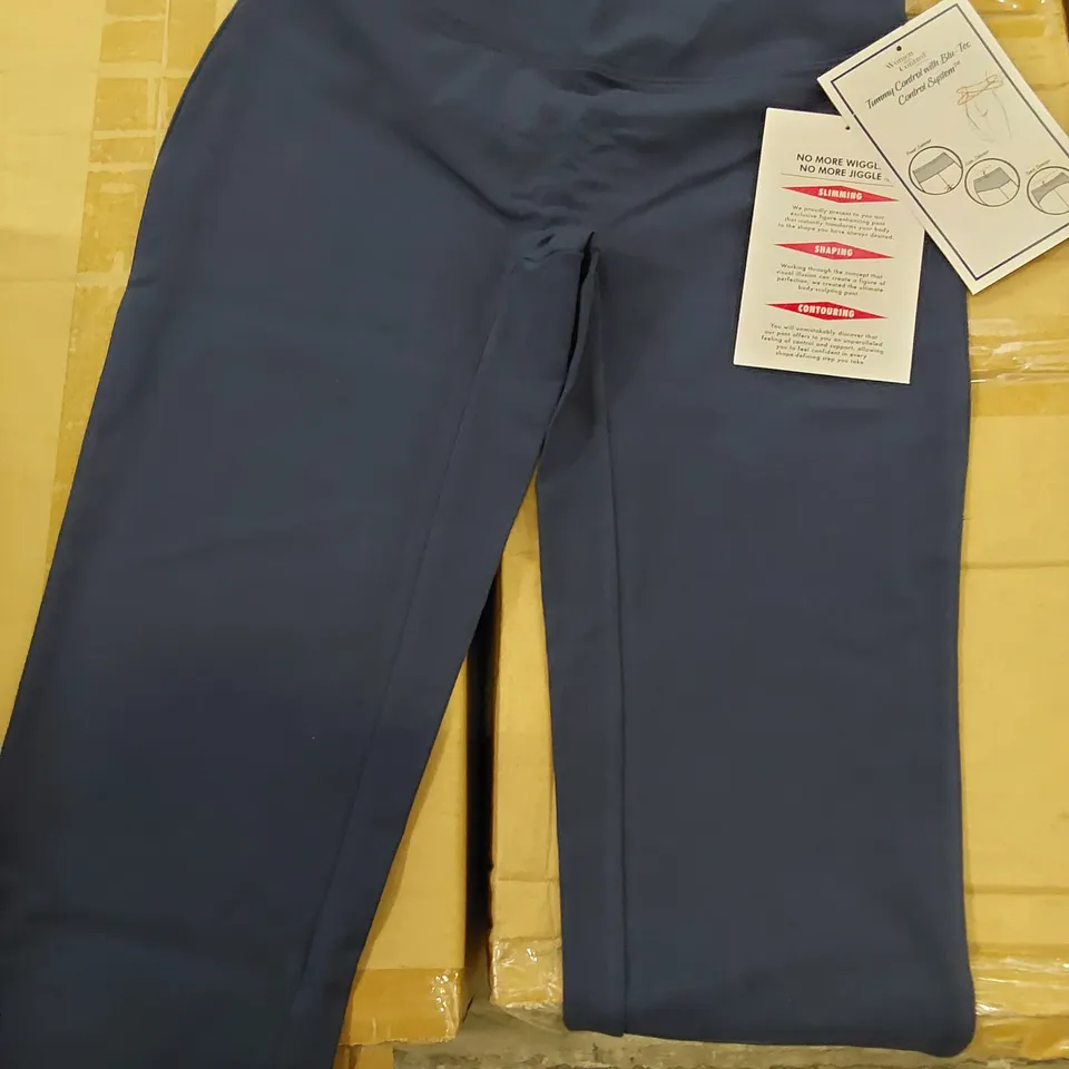 BOX OF APPROXIMATELY 36 BRAND NEW SMOOTH & SLEEK WOMENS LEGGINGS WITH BLU-TEC CONTROL SYSTEM 