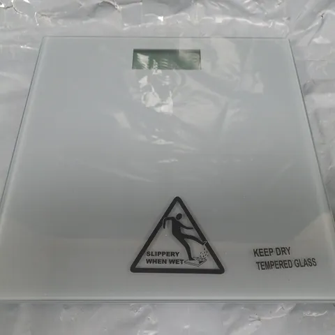 UNBRANDED TEMPERED GLASS DIGITAL BATHROOM SCALES IN GREY - COLLECTION ONLY