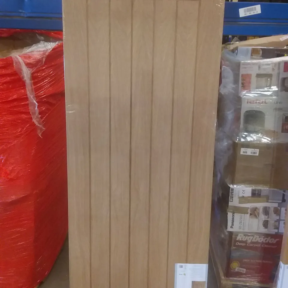 GEOM VERTICAL 3 PANEL OAK VANEER INTERNAL DOOR 1981x762mm