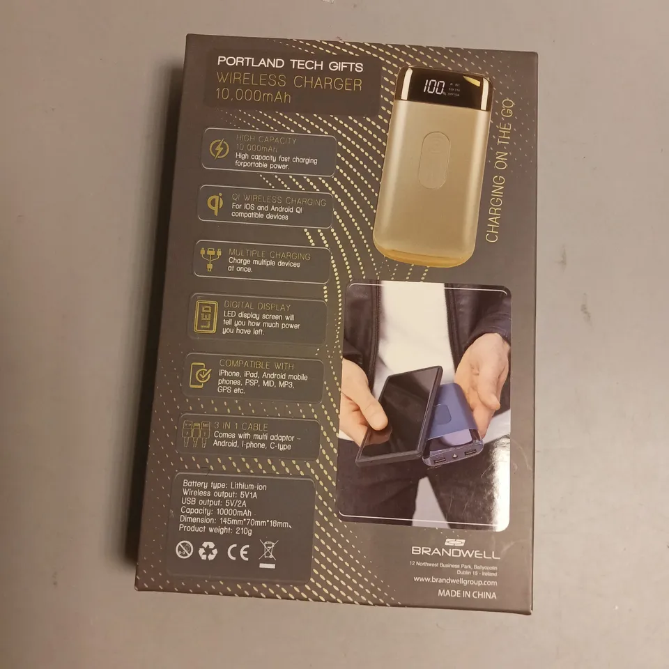 SEALED PORTLAND TECH GIFTS PORTABLE WIRELESS POWERBANK WITH LED DIGITAL DISPLAY IN GOLD
