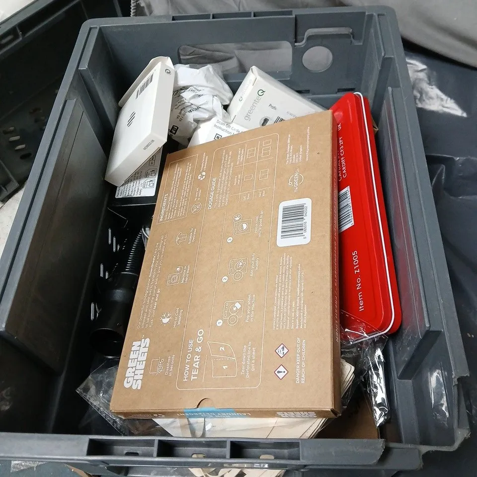 APPROXIMATELY 15 ASSORTED HOUSEHOLD ITEMS TO INCLUDE SHOE STRETCH SPRAY, GORILLA GLUE, GREEN SHEETS NON BIO, DECATHLON HAND WARMERS ETC