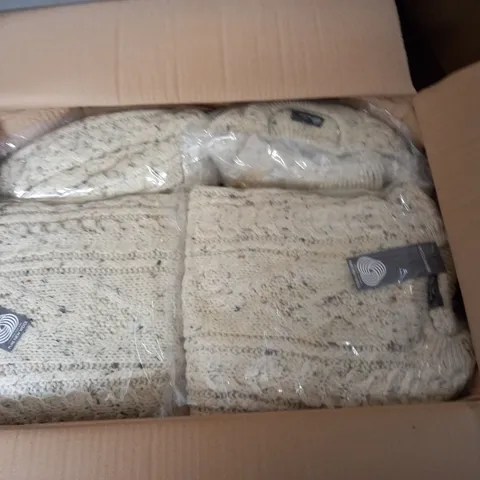 LOT OF APPROXIMATELY 10 AS NEW PURE NEW WOOL JUMPERS - ALL M