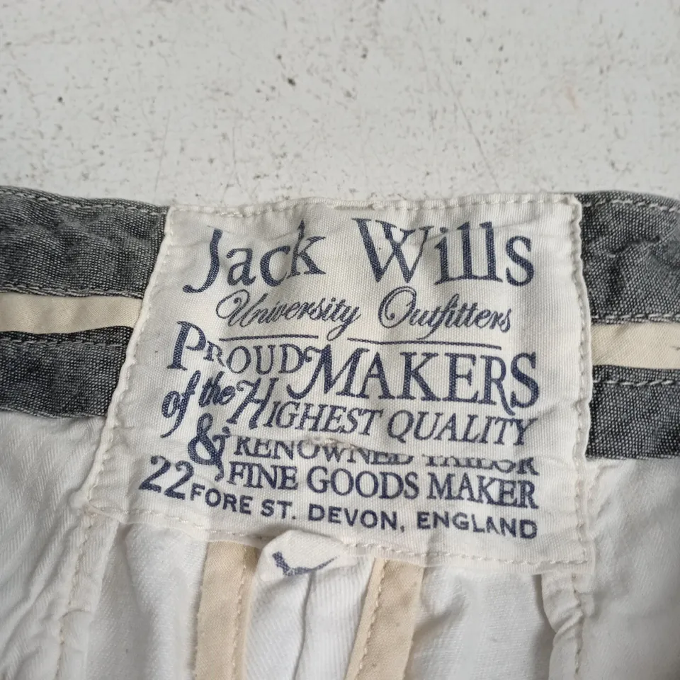 JACK WILLS WHITE SHORTS – UNIVERSITY OUTFITTERS LABEL - UK10 