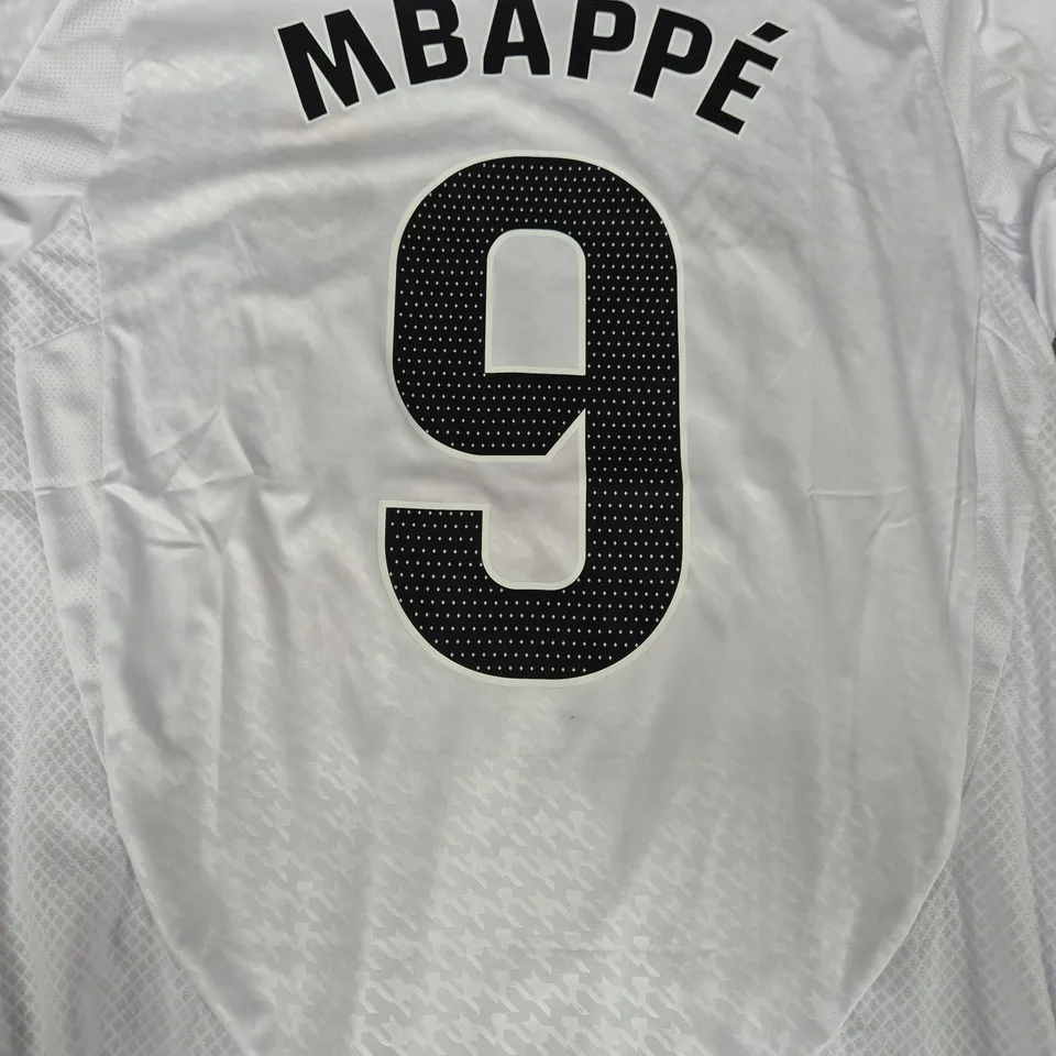 ADIDAS REAL MADRID NUMBER 9 MBAPPÉ JERSEY SIZE SMALL