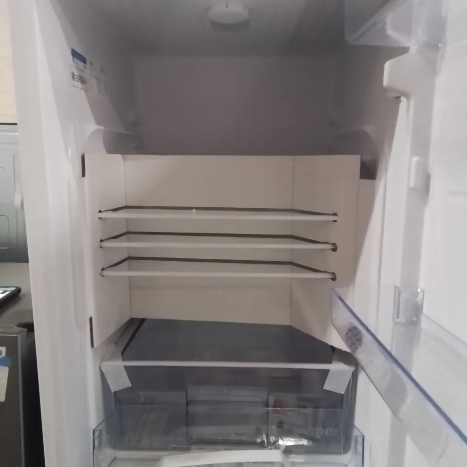 BEKO CFG4501W FREESTANDING FRIDGE FREEZER - UNPROCESSED RAW RETURN 