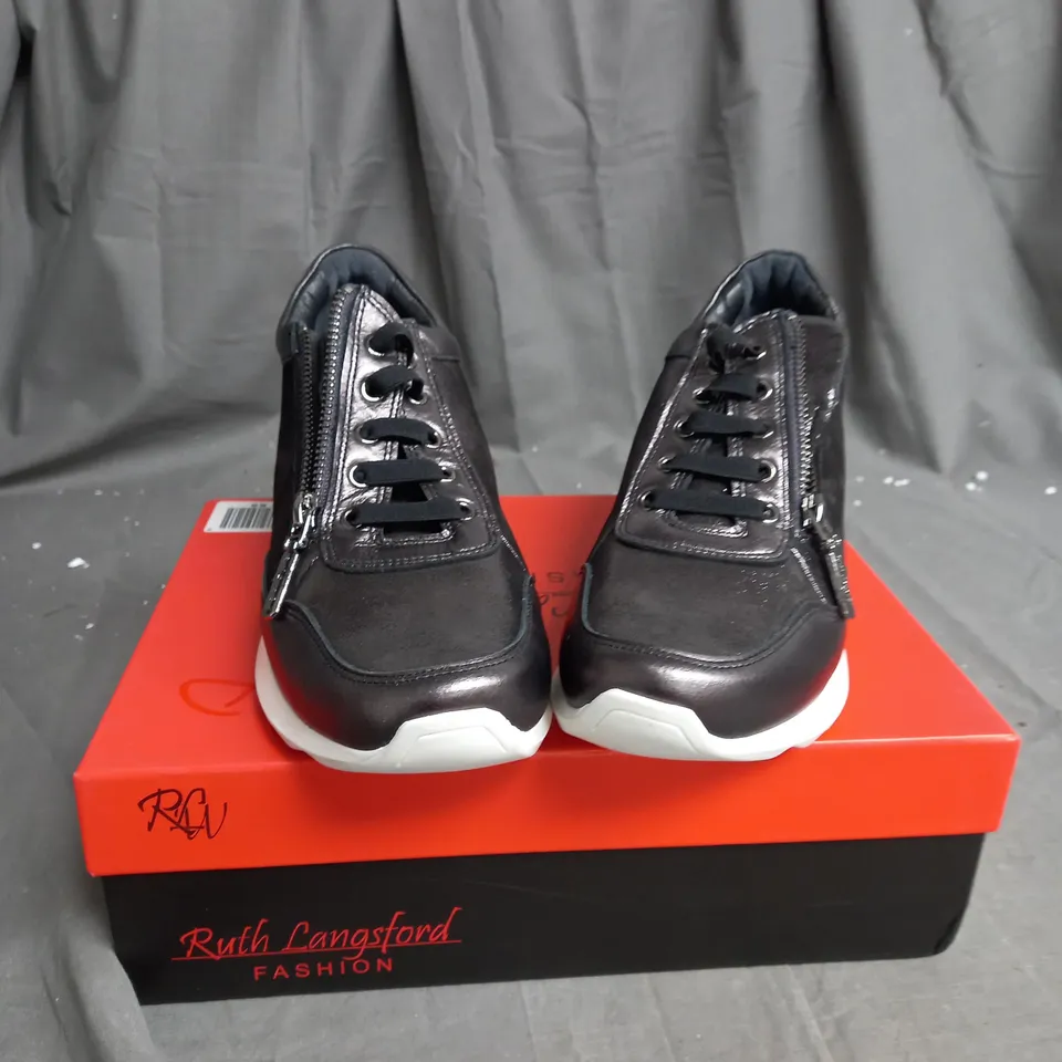 BOXED PAIR OF RUTH LANGSFORD WEDGE BLACK TRAINERS IN PEWTER - SIZE 6