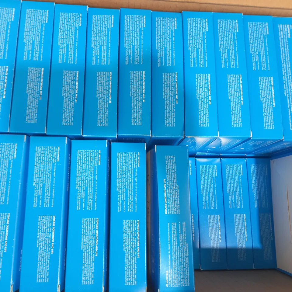XINNA BOX OF APPROXIMATELY 40 PROTECTIVE RESPIRTOR DISPOSABLE MASKS