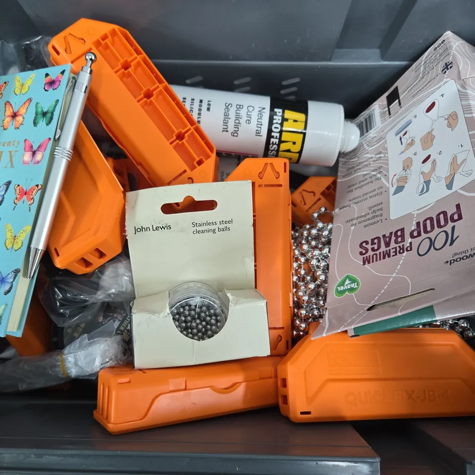 APPROXIMATELY 12 ASSORTED HOUSEHOLD ITEMS TO INCLUDE RAFFLE TICKETS, JOHN LEWIS STAINLESS STEEL CLEANING BALLS, ARBOSIL 1090, ETC