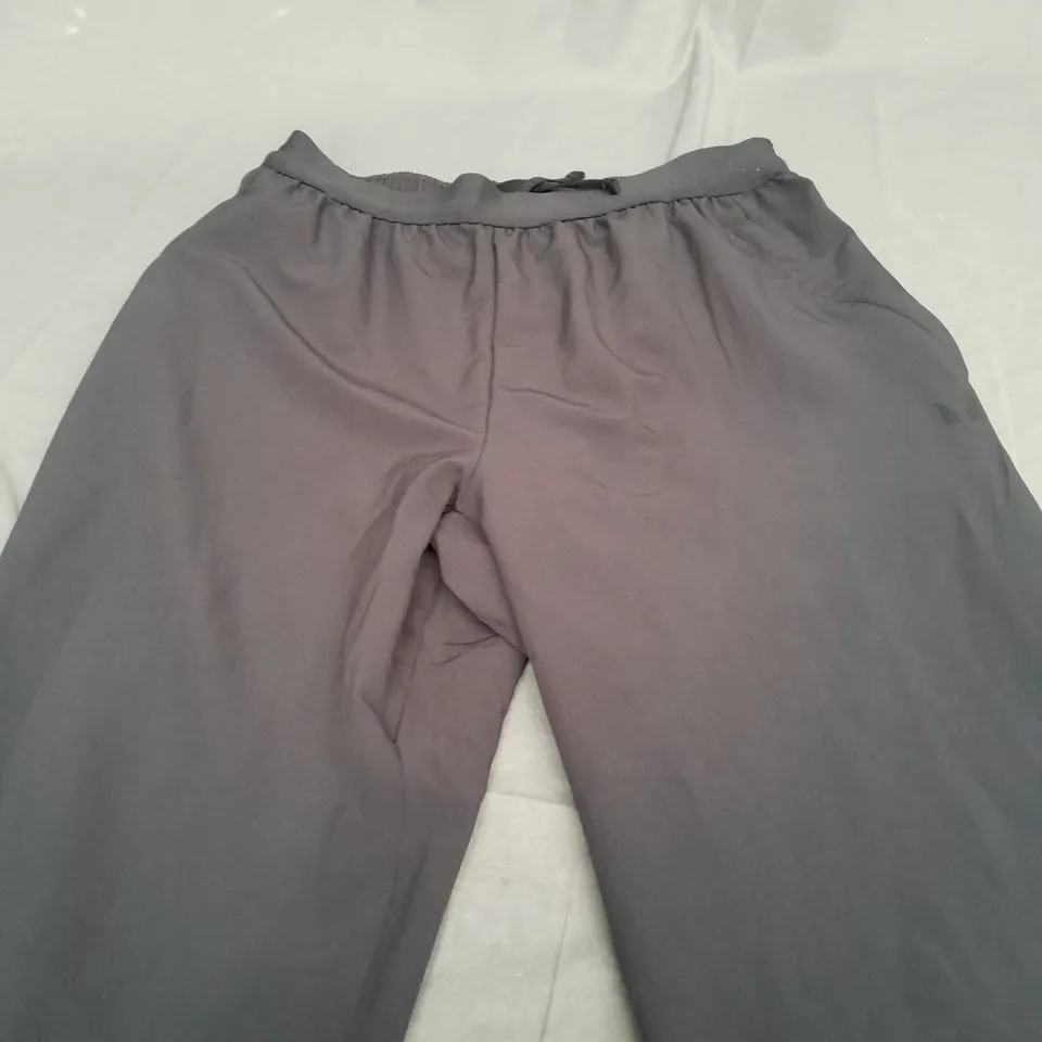 MY PROTEIN TEMPO JOGGERS IN BLACK - XS