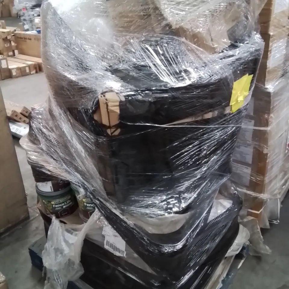 PALLET CONTAINING LARGE QUANTITY OF RONSEAL FENCE LIFE PAINT AND LARGE QUANTITY OF BUBBLE WRAP 