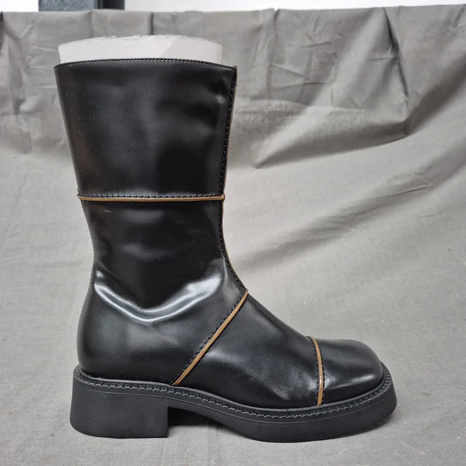 BOXED PAIR OF MIISTA DAHLIA BOOTS IN BLACK EU SIZE 38