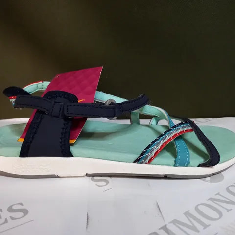 REGATTA LADY SANTA ROMA SANDALS SIZE 5