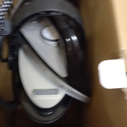 TOWER CERAGLIDE 2700W STEAM GENERATOR IRON