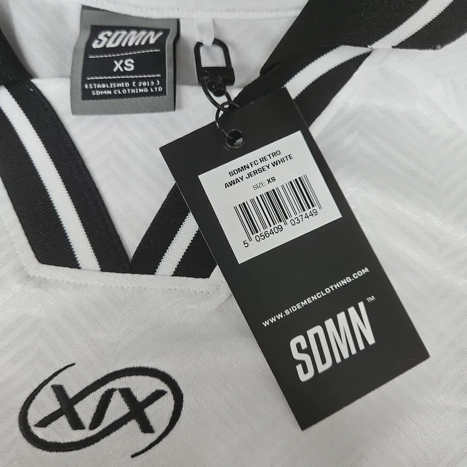 SDMN FC RETRO AWAY JERSEY WHITE – SIZE XS