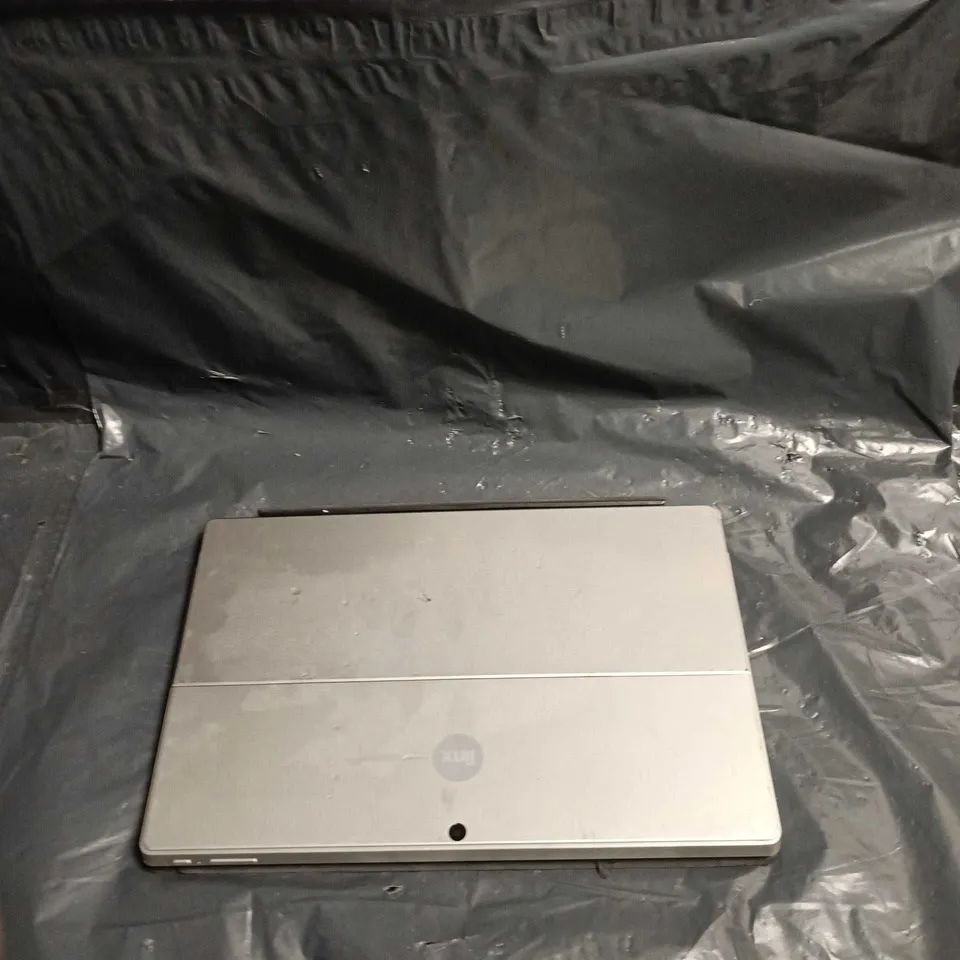 LINX INTEL SILVER LAPTOP WITH BLACK KEYBOARD; PORTABLE COMPUTER