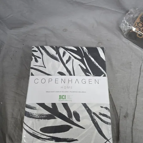 COPENHAGEN HOME DUVET COVER SET – SINGLE (135 X 200 CM)