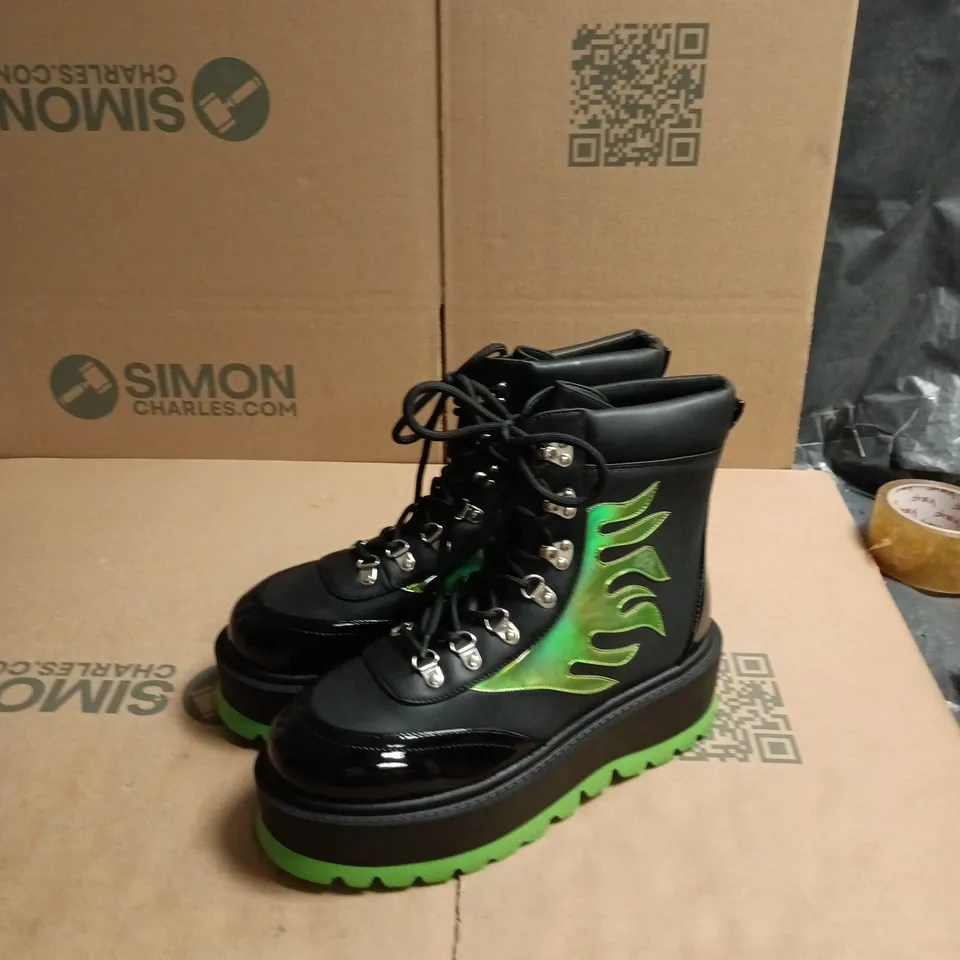 KOI HELIOS BOOTS – BLACK & GREEN, UK 10