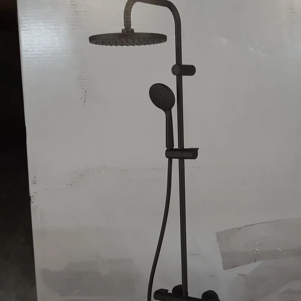 BOXED CAVALLY THERMOSTATIC MULTIHEAD SHOWER IN BLACK