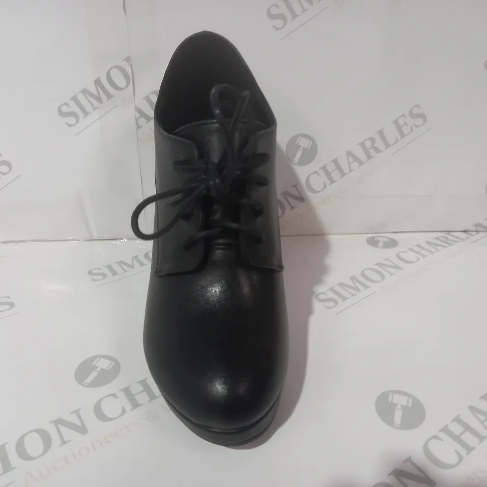 BOXED PAIR OF DESIGNER HIGH BLOCK HEEL LACE UP SHOES IN BLACK EU SIZE 36
