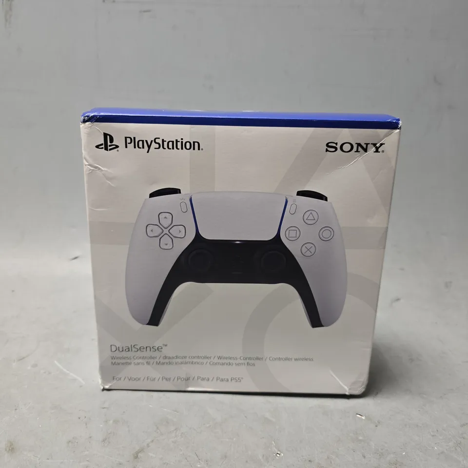 PLAYSTATION DUAL SENSE WIRELESS CONTROLLER 