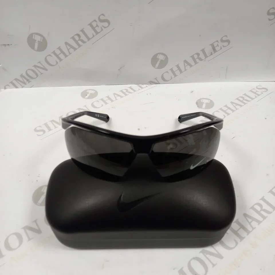 NIKE TAILWIND 12 SUNGLASSES 