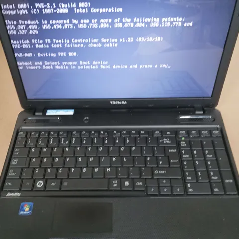 TOSHIBA SATELLITE C660D 15 INCH E-300 APU