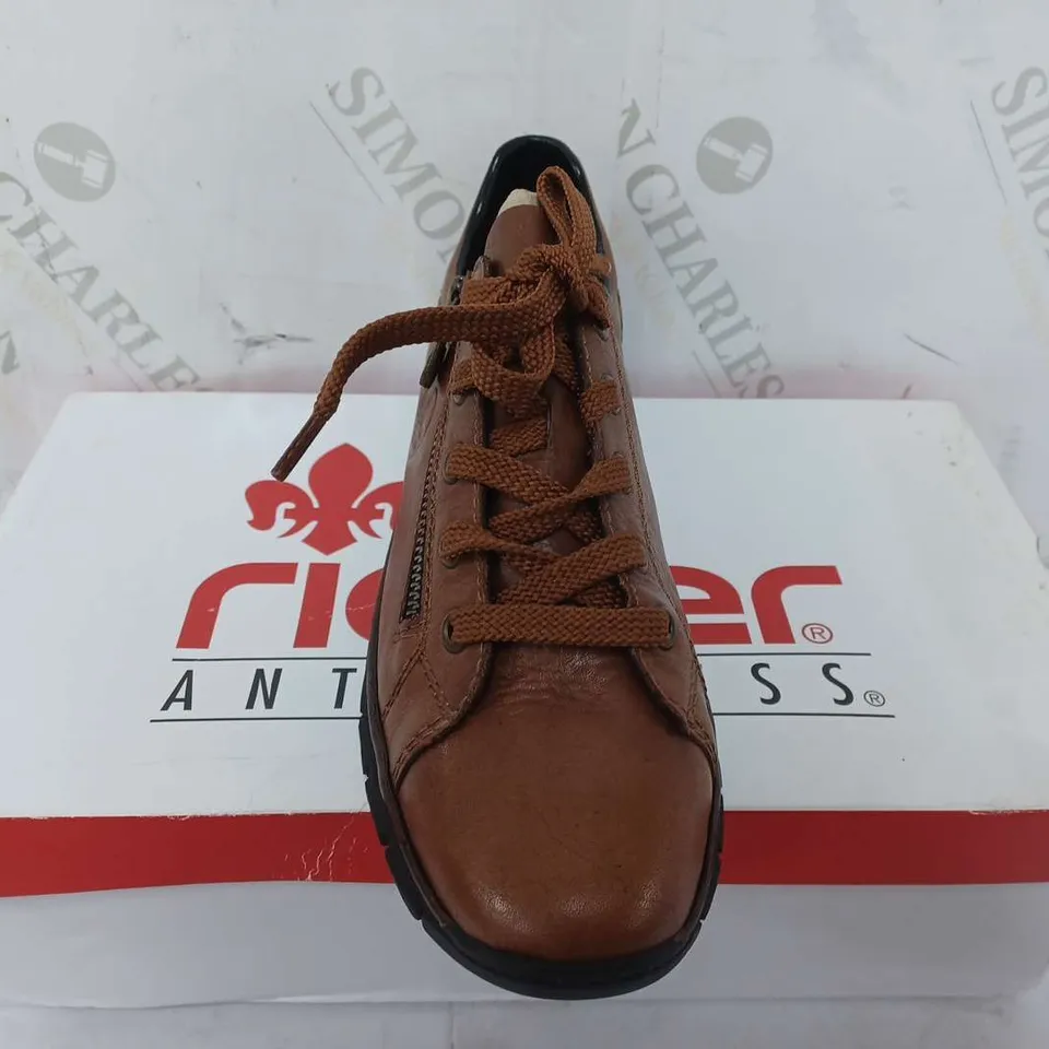 BOXED RIEKER ZIP SHOES IN BROWN - SIZE 36