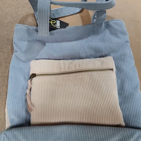 APPROXIMATELY 12 BRAND NEW ART CLASS MULTI COLOURED BAGS