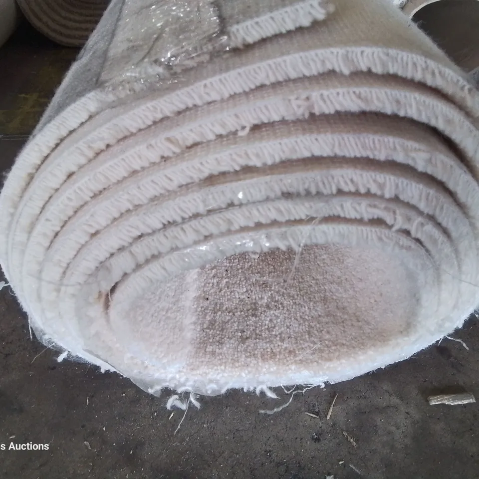 ROLL OF QUALITY BEIGE CARPET APPROXIMATELY 5M × 3.72M