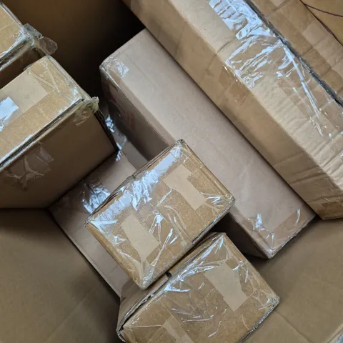 BOX OF 8 ASSORTED HOUSEHOLD ITEMS TOO INCLUDE TEDDYS , ETC